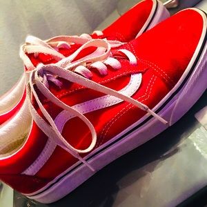 Racing Red/ True White Vans Old Skool